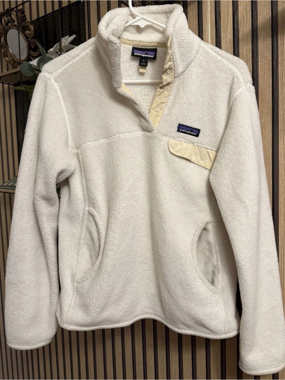 Patagonia fleece creamy white polartec re-tool snap-T pullover small